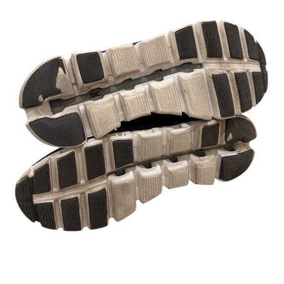 On Running Cloud 5 Sneakers In Mulberry/Eclipse - Picture 4 of 10